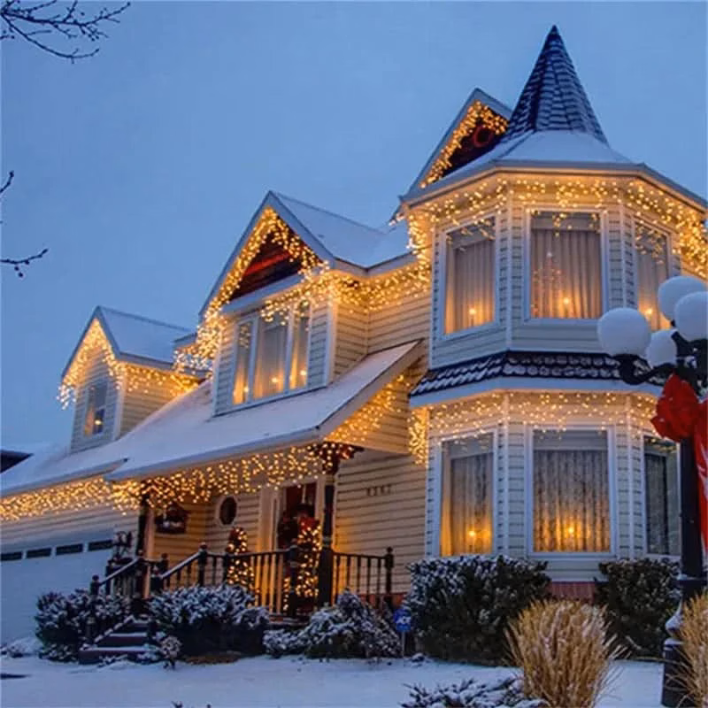 Cortina de Luzes LED Natalinas – Encanto e Magia para sua Casa - Image 7