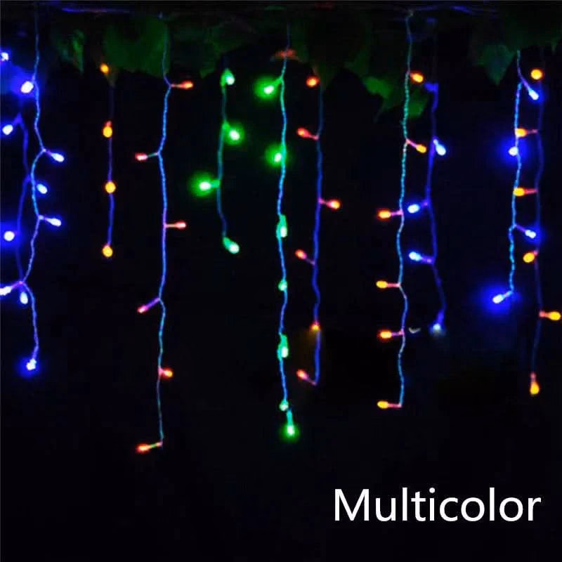 Cortina de Luzes LED Natalinas – Encanto e Magia para sua Casa - Image 10