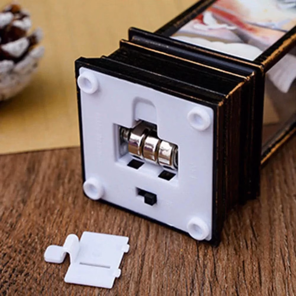 Luz Noturna Decorativa Natalina com Papai Noel e Boneco de Neve - Image 8