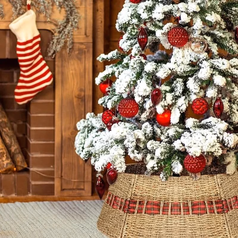 Saia Árvore de Natal Base Rústica com Xadrez 60x40x20cm - Image 4